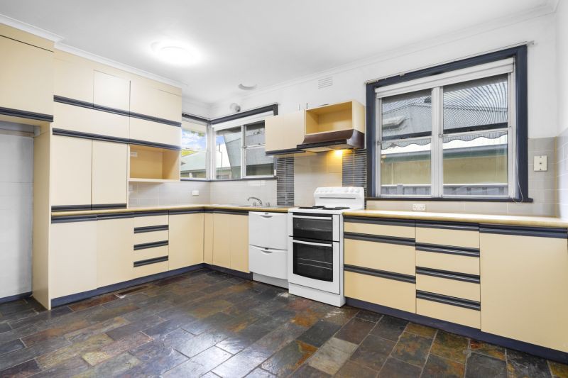 64 Alexandra Road, Ringwood East, VIC 3135, Ringwood East - Thumbnail 4