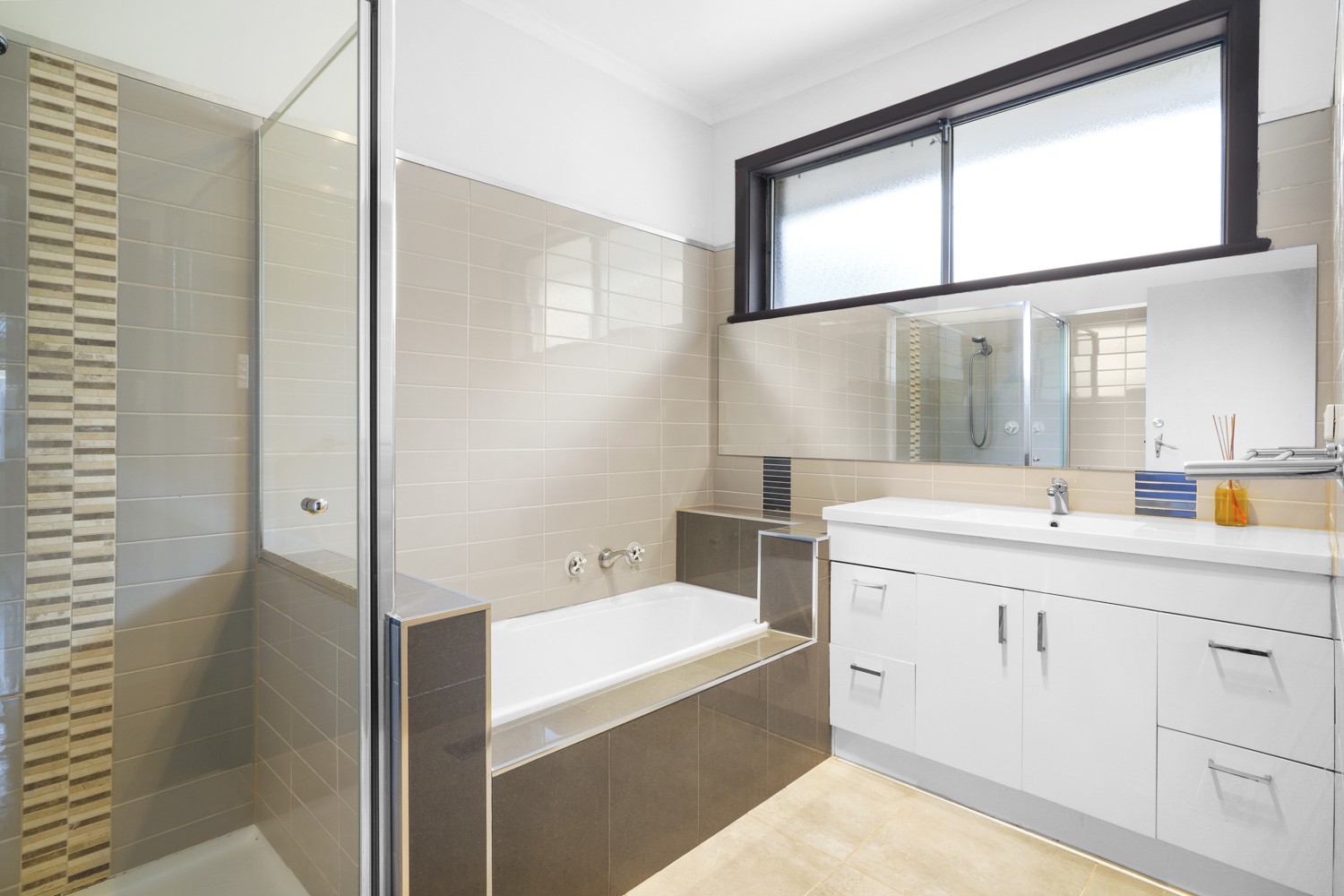 64 Alexandra Road, Ringwood East, VIC 3135, Ringwood East - Thumbnail 6