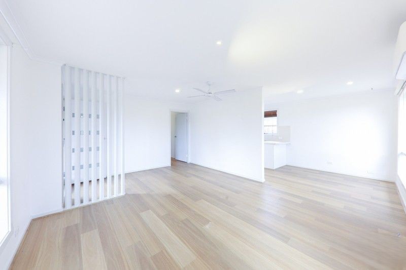 64 Bellbridge Drive, Hoppers Crossing, VIC 3029 - Thumbnail 2 - 08/01/2026