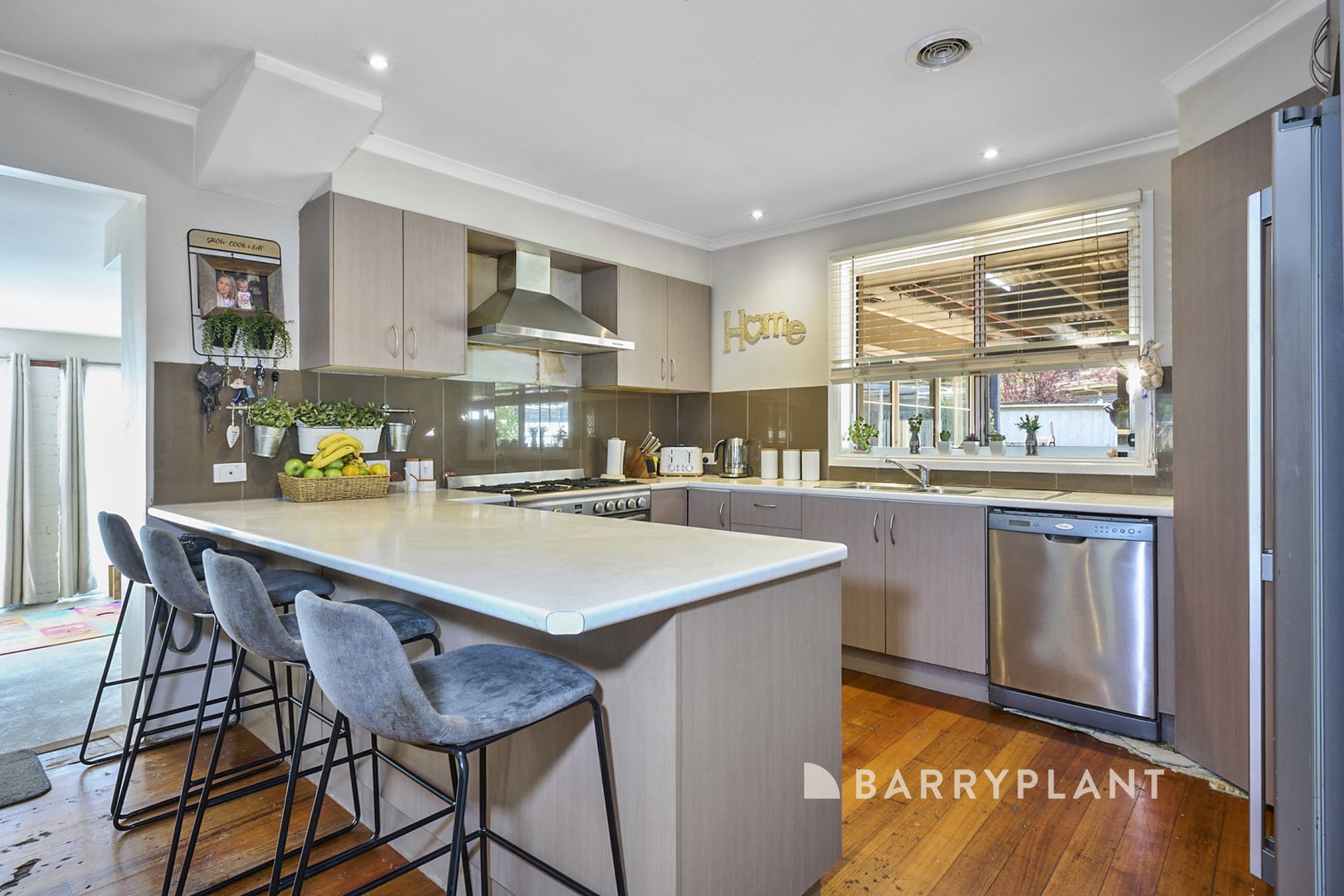 64 Blackburn Road, Mooroolbark, VIC 3138, Mooroolbark - Thumbnail 4