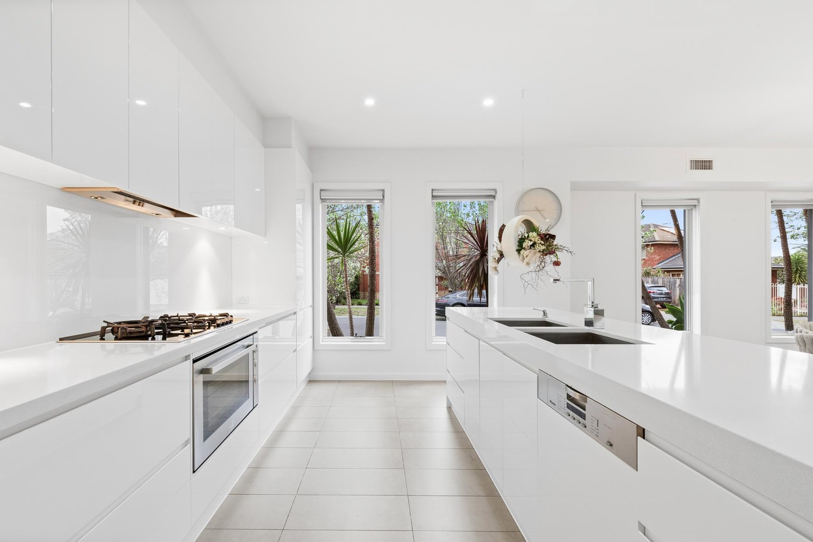 64 Burrowye Crescent, Keilor, VIC 3036, Keilor - Thumbnail 4