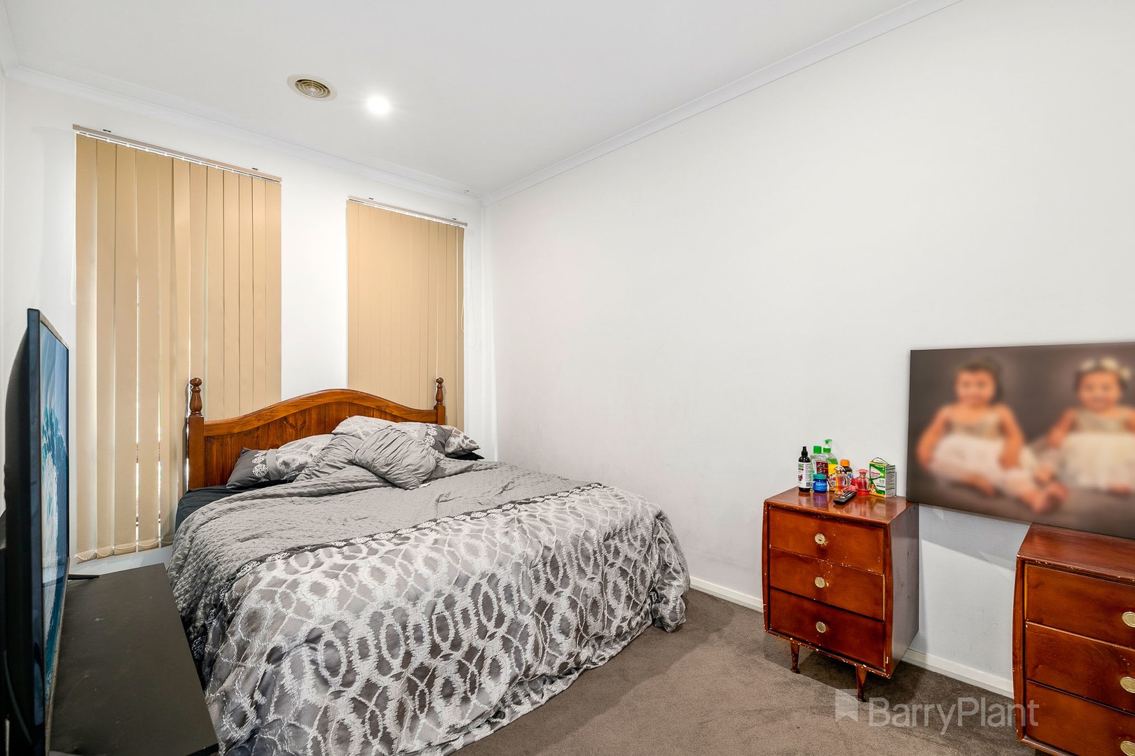 64 Elmtree Crescent, Clyde North, VIC 3978, Clyde North - Thumbnail 6