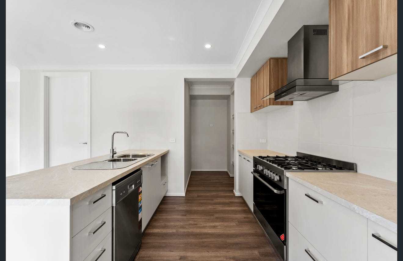 64 Farm Crescent, Donnybrook, VIC 3064 - Thumbnail 1 - 09/02/2026