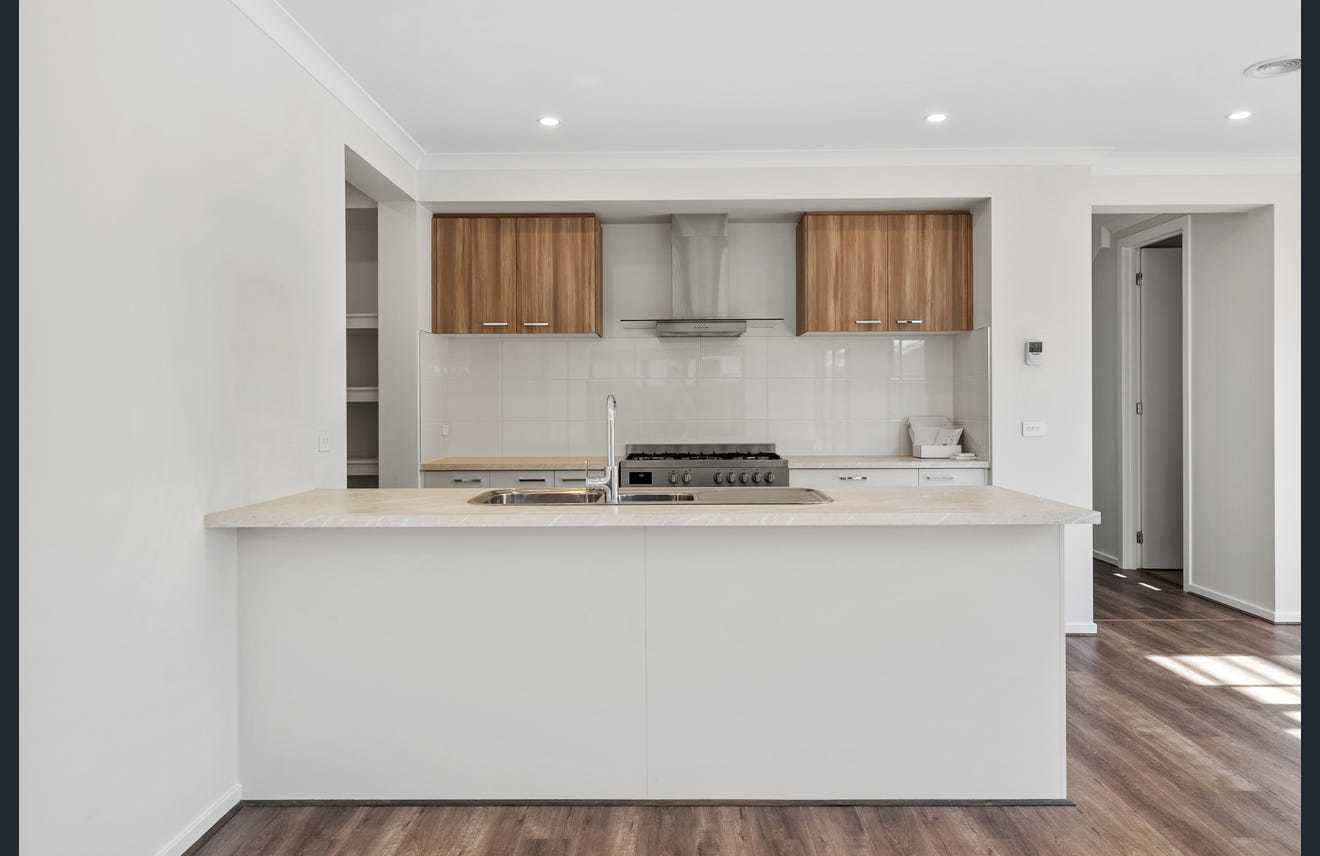 64 Farm Crescent, Donnybrook, VIC 3064 - Thumbnail 2 - 09/02/2026