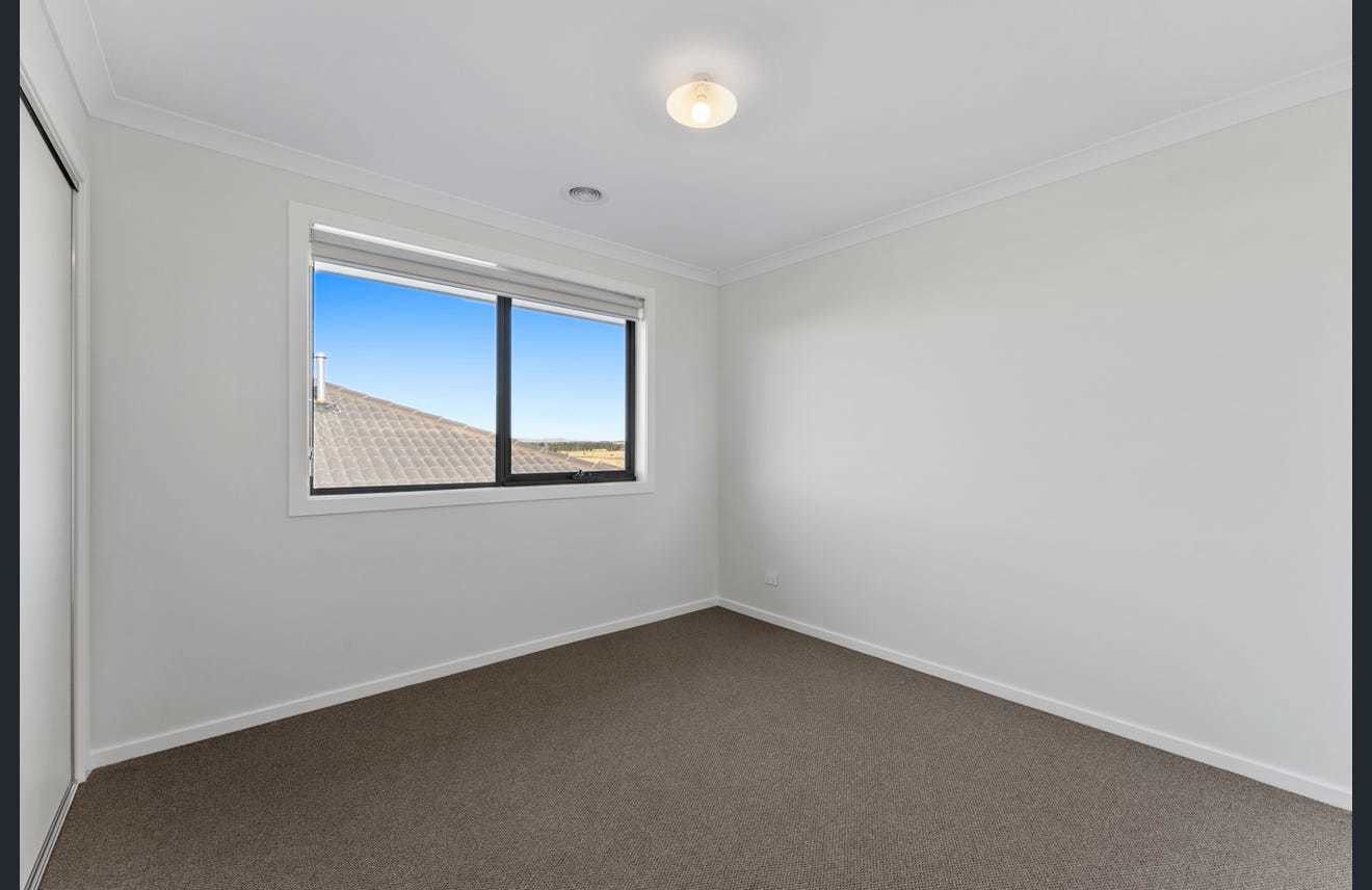 64 Farm Crescent, Donnybrook, VIC 3064, Donnybrook - Thumbnail 5