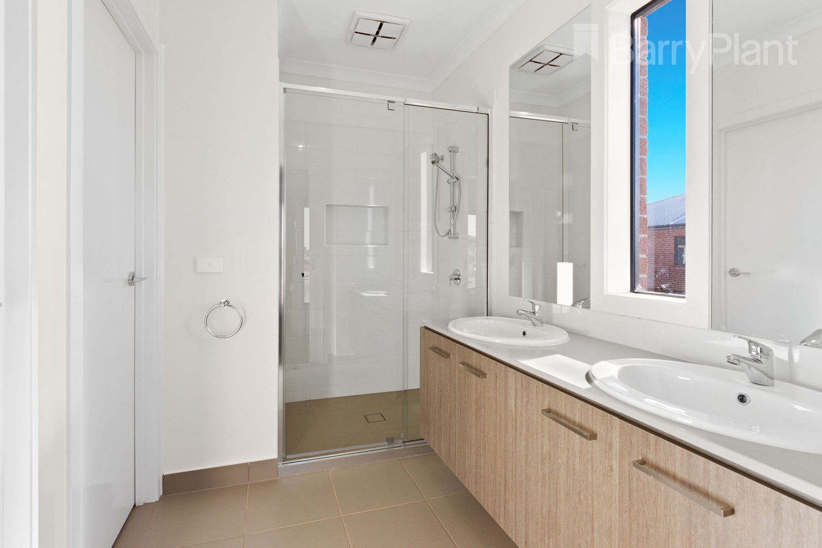 64 Gilfillan CircuitThornhill Park, VIC 3335  - Leased, Thornhill Park - Thumbnail 6