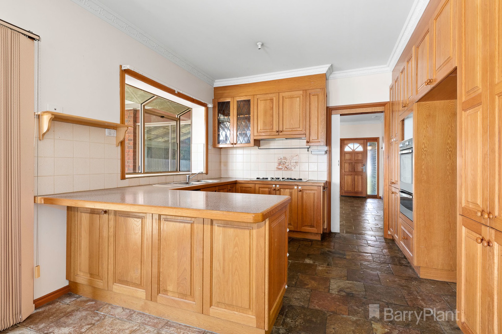 64 Golf Links Road, Berwick, VIC 3806, Berwick - Thumbnail 3