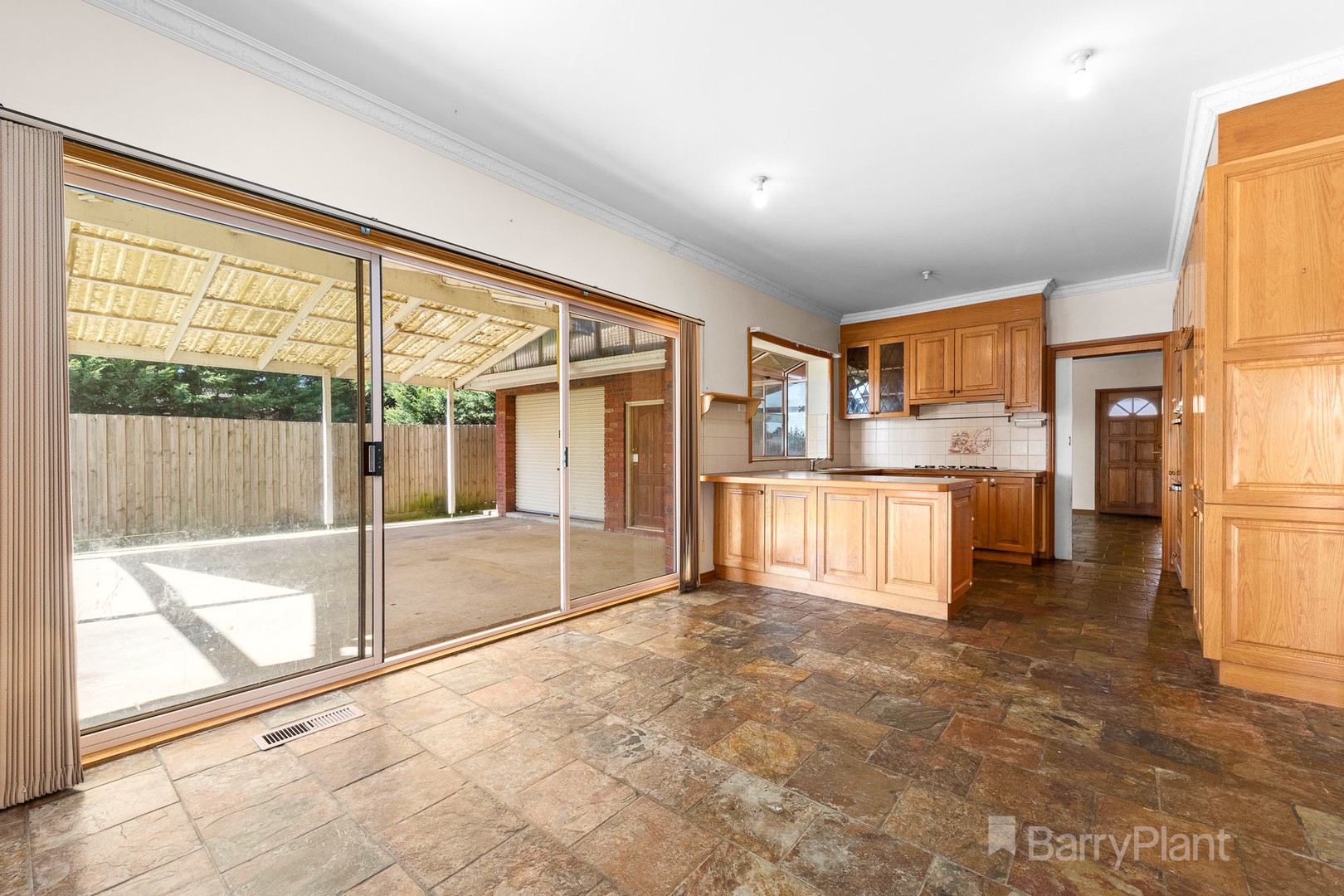 64 Golf Links Road, Berwick, VIC 3806, Berwick - Thumbnail 4