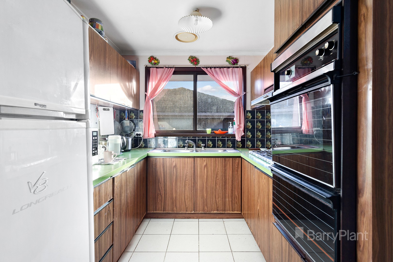 64 Grevillea Road, Kings Park, VIC 3021, Kings Park - Thumbnail 4