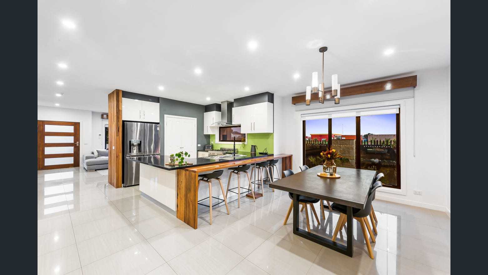 64 Honeyeater Crescent, Taylors Lakes, VIC 3038, Taylors Lakes - Thumbnail 5