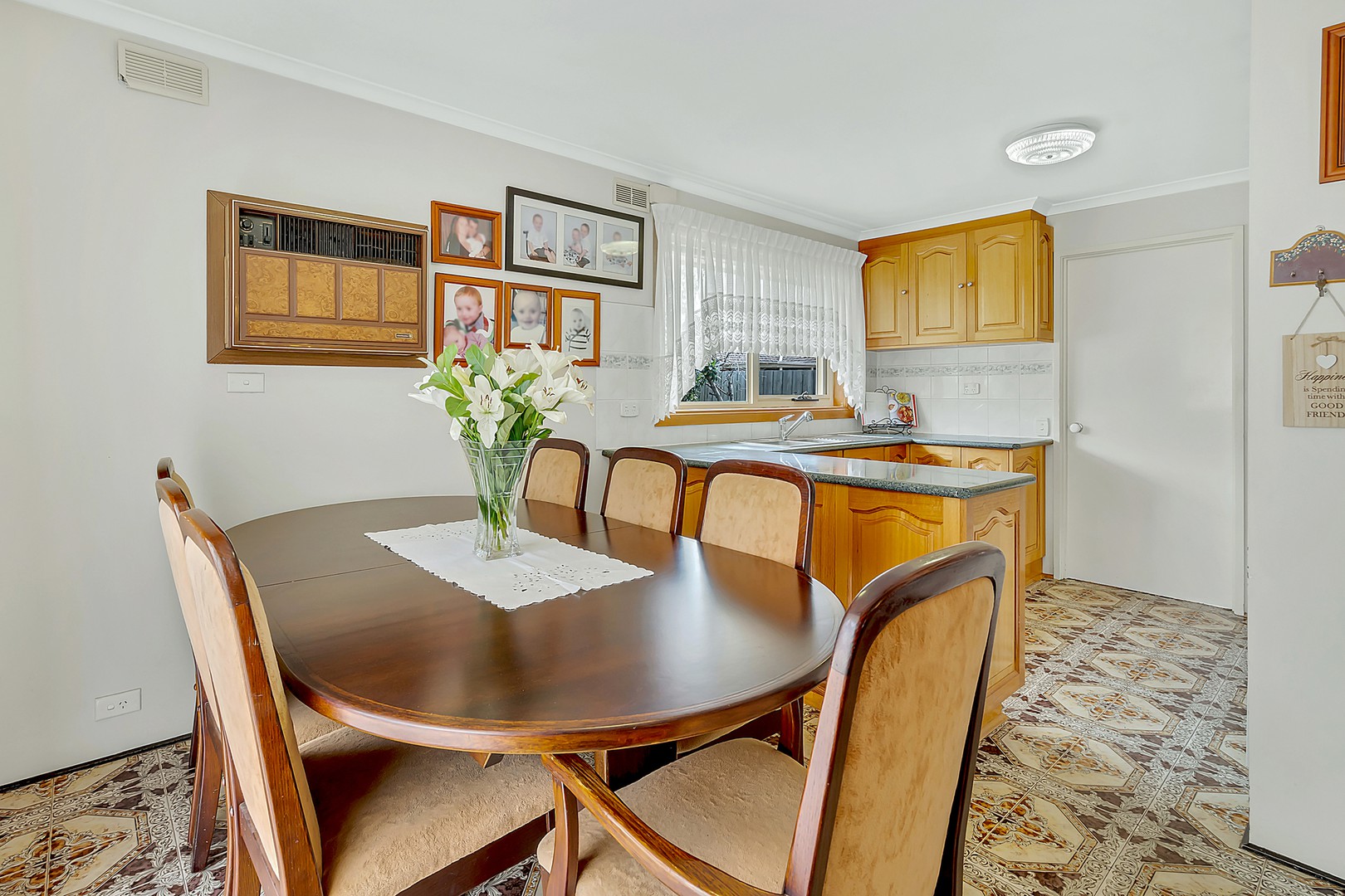 64 Hothlyn Drive, Craigieburn, VIC 3064, Craigieburn - Thumbnail 5