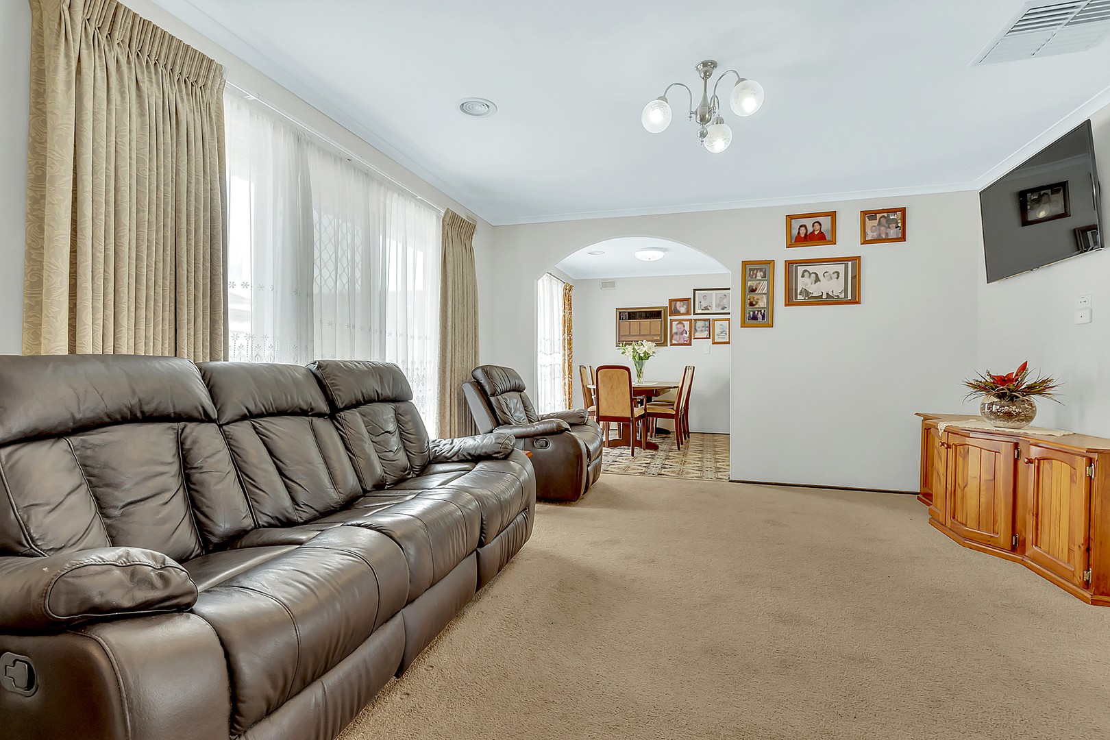 64 Hothlyn Drive, Craigieburn, VIC 3064, Craigieburn - Thumbnail 7
