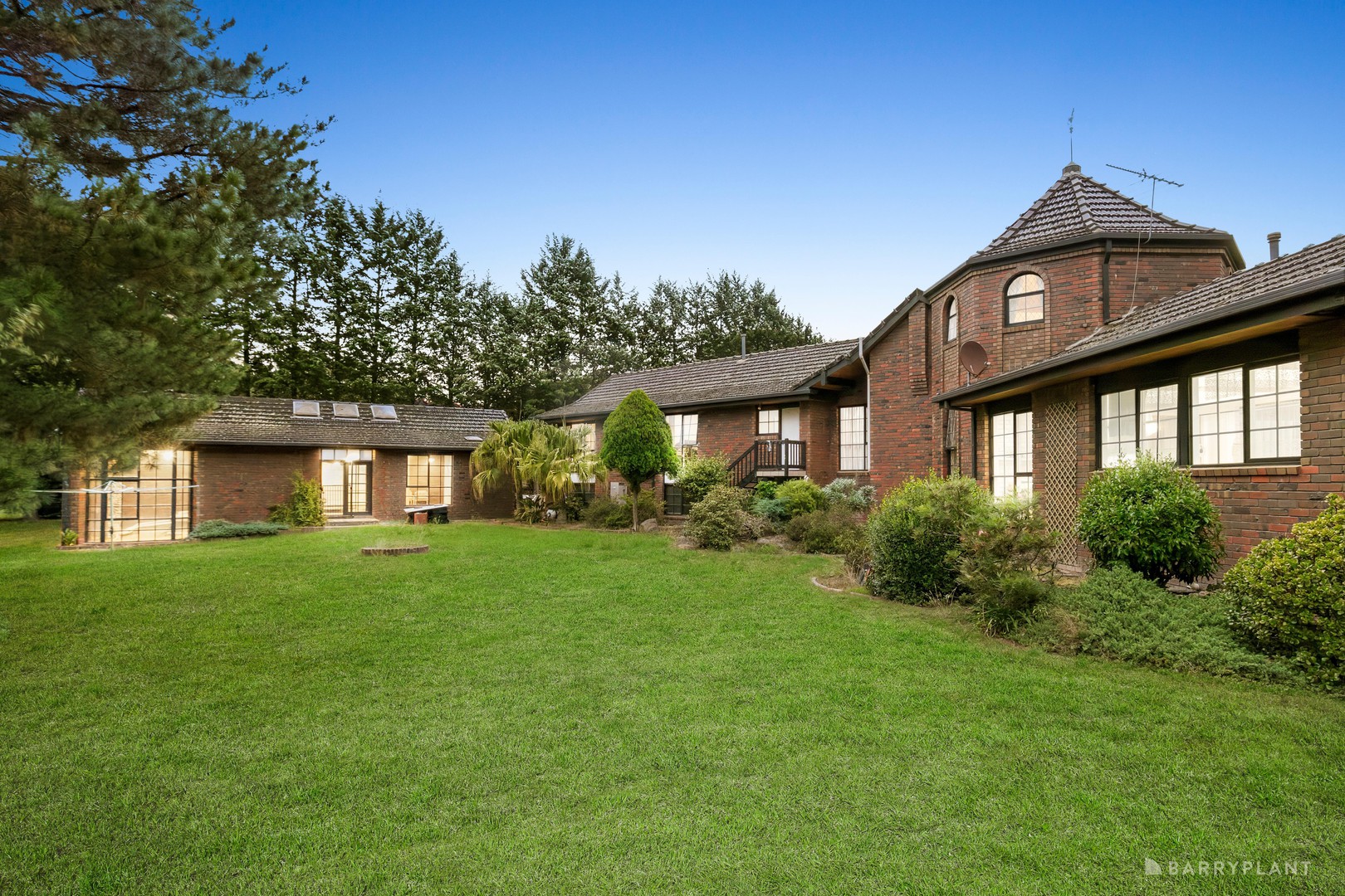 64 Knees Road, Park Orchards, VIC 3114 - Thumbnail 2 - 16/03/2026