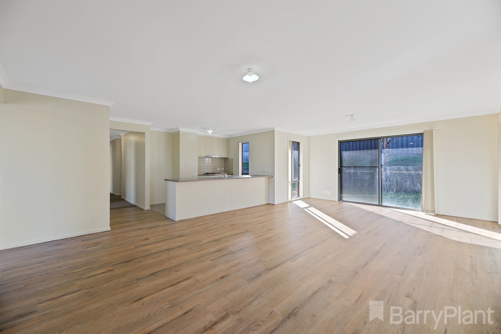64 Manikato Drive, Drouin, VIC 3818, Drouin - Thumbnail 3