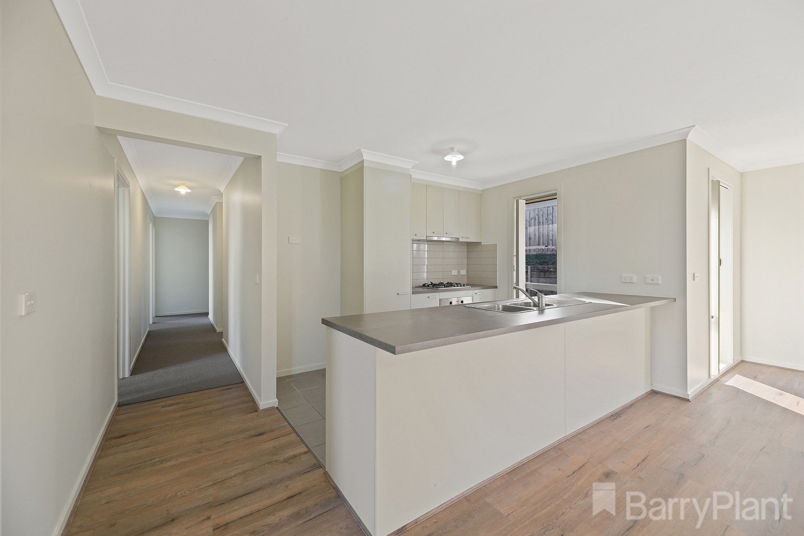 64 Manikato Drive, Drouin, VIC 3818, Drouin - Thumbnail 4