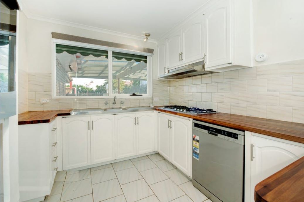 64 Mount Erin Crescent, Frankston South, VIC 3199, Frankston South - Thumbnail 3