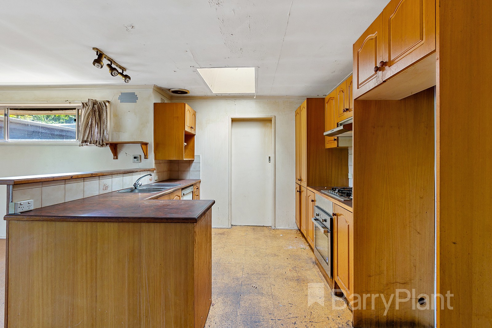 64 Mount View Parade, Croydon, VIC 3136, Croydon - Thumbnail 4