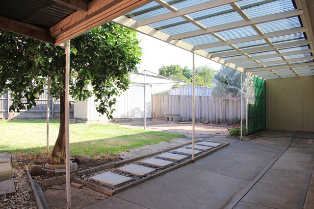 64 Newman Crescent, Niddrie, VIC 3042, Niddrie - Thumbnail 6