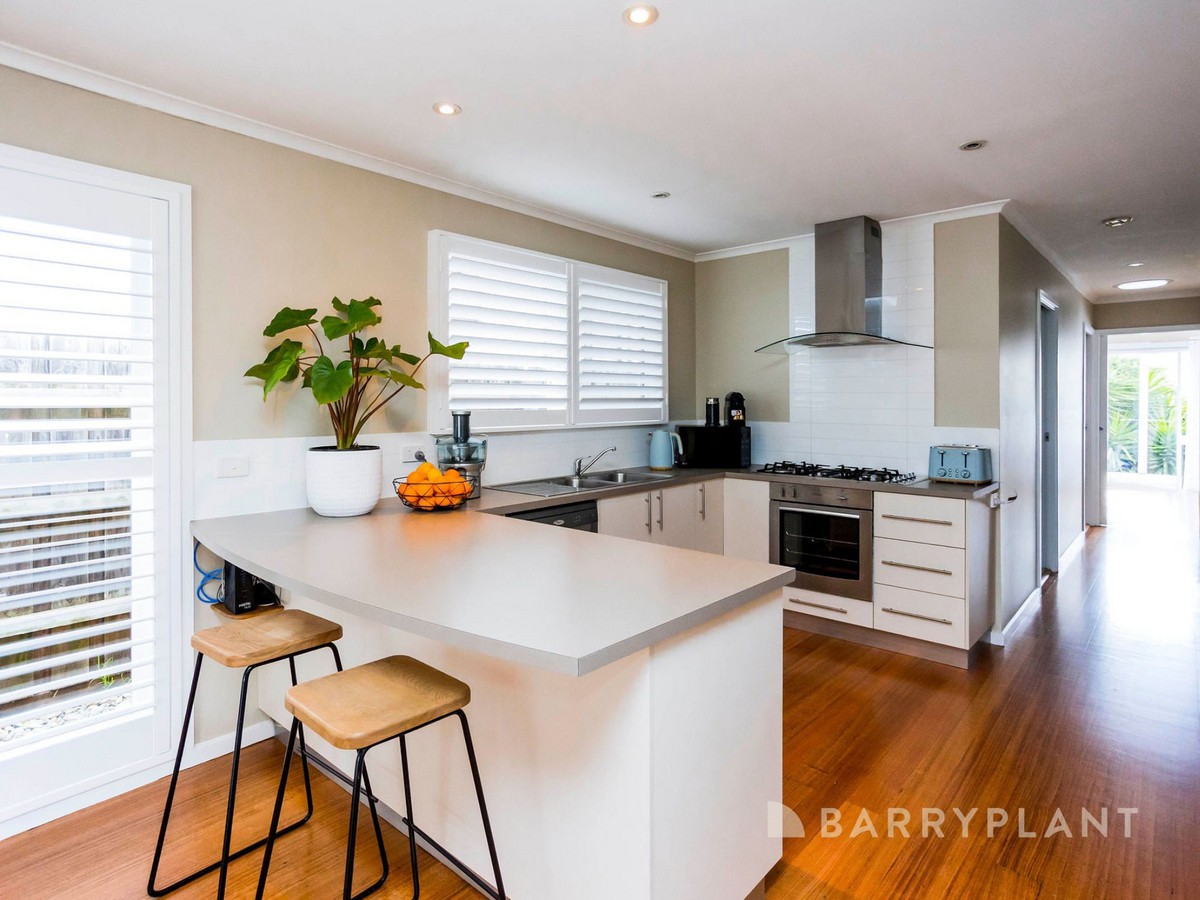 64 Seventh Avenue, Rosebud, VIC 3939, Rosebud - Thumbnail 4