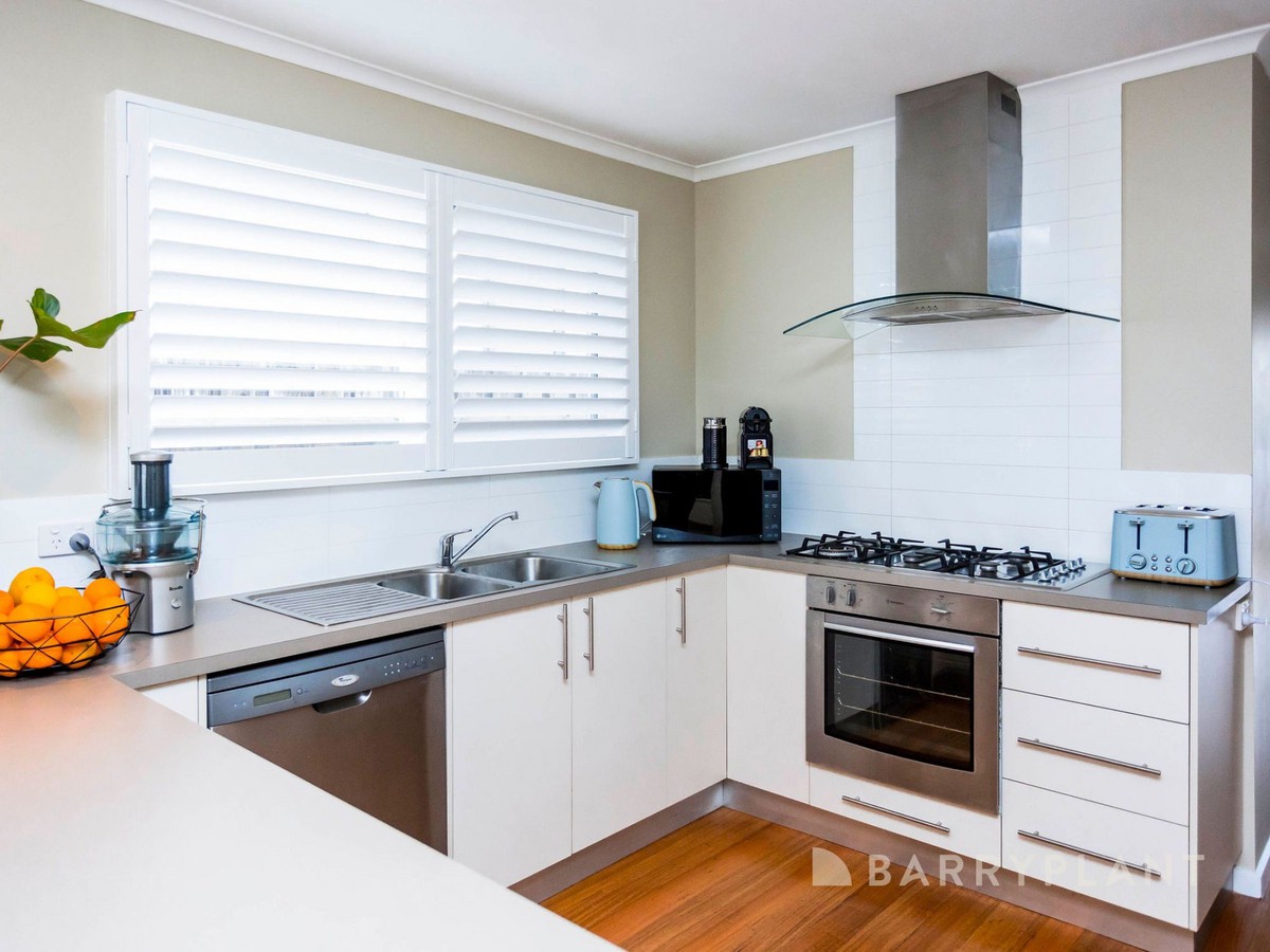 64 Seventh Avenue, Rosebud, VIC 3939, Rosebud - Thumbnail 5
