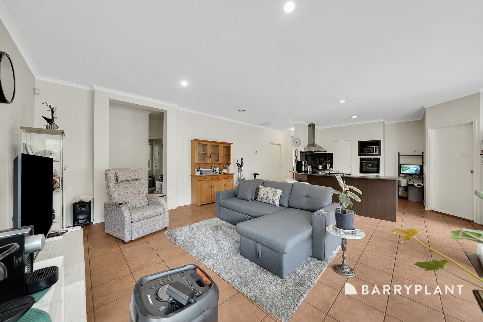 64 Shaftsbury Boulevard, Point Cook, VIC 3030, Point Cook - Thumbnail 4