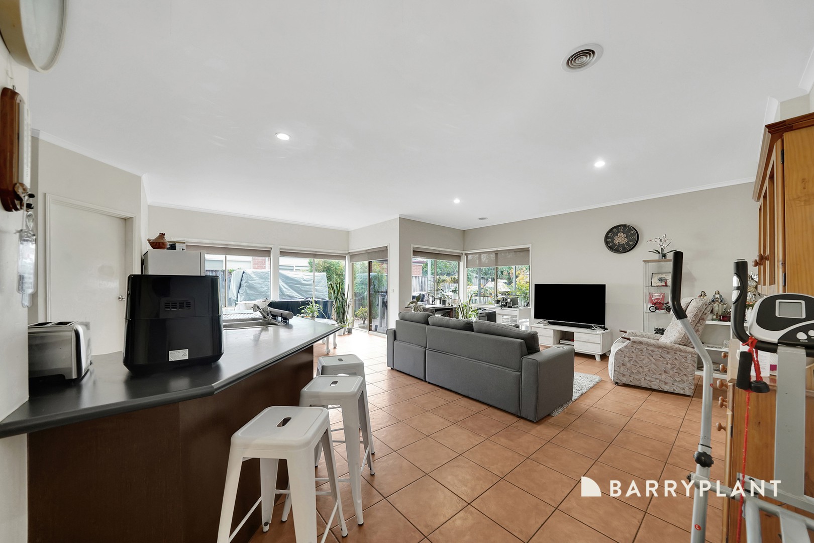 64 Shaftsbury Boulevard, Point Cook, VIC 3030, Point Cook - Thumbnail 6