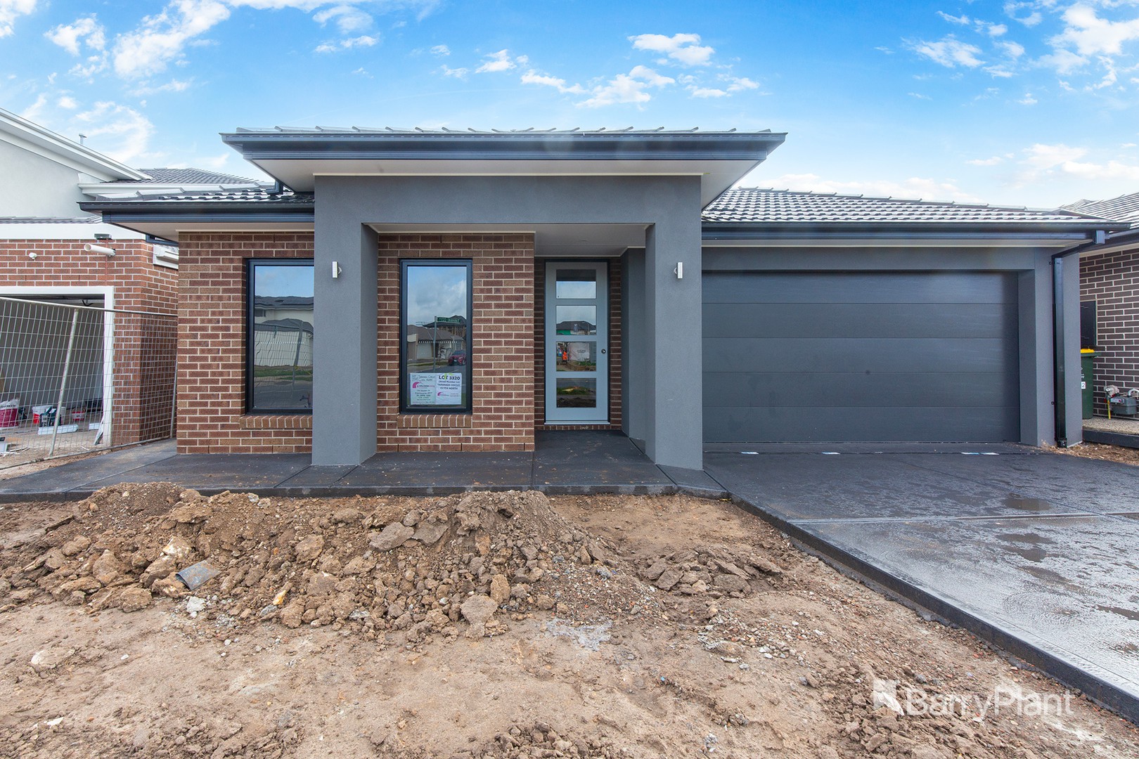 64 Taranaki Circuit, Clyde North, VIC 3978, Clyde North - Thumbnail 2
