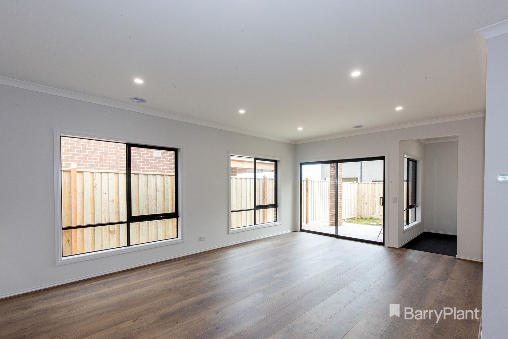 64 Taranaki Circuit, Clyde North, VIC 3978, Clyde North - Thumbnail 4