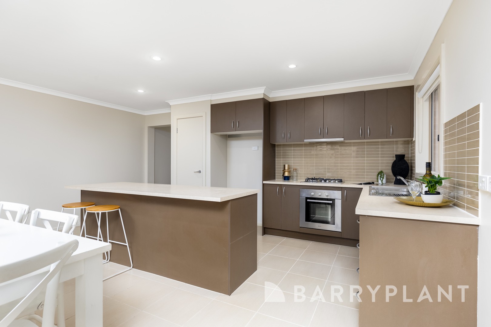 64 Tom Roberts Parade, Point Cook, VIC 3030, Point Cook - Thumbnail 2