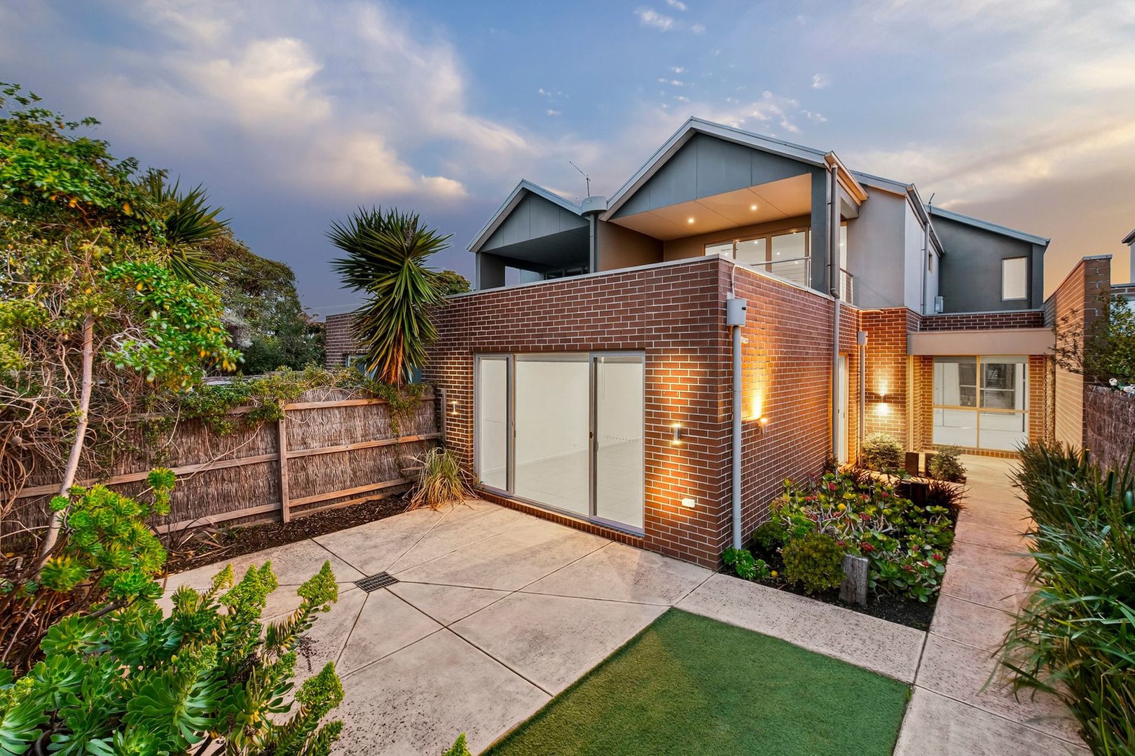 64 Wilsons Road, Mornington, VIC 3931 - Thumbnail 2 - 03/09/2025