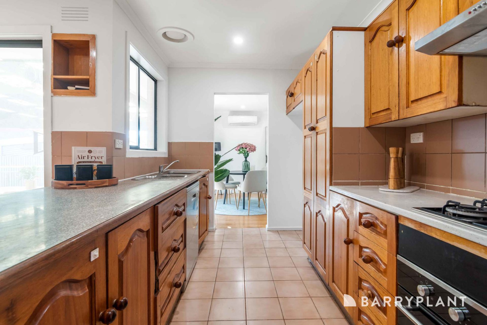 65 Atheldene Drive, St Albans, VIC 3021, St Albans - Thumbnail 8