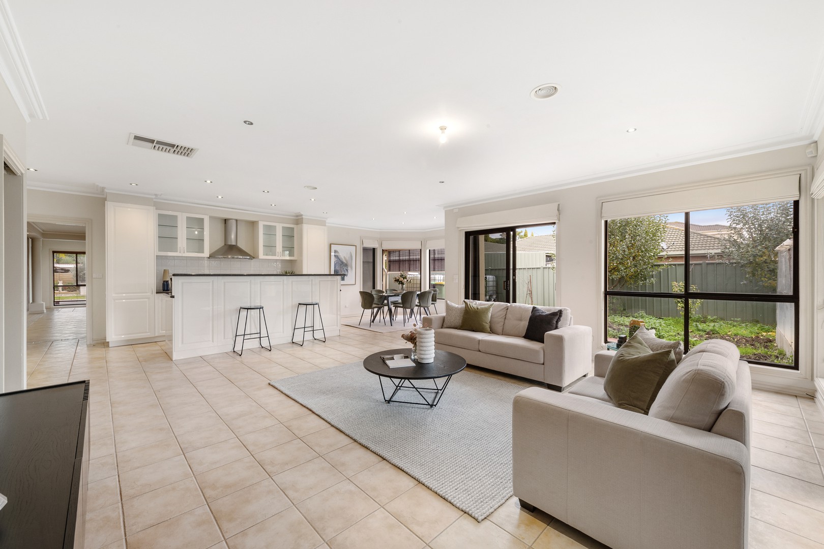 65 Chisholm Drive, Caroline Springs, VIC 3023, Caroline Springs - Thumbnail 4