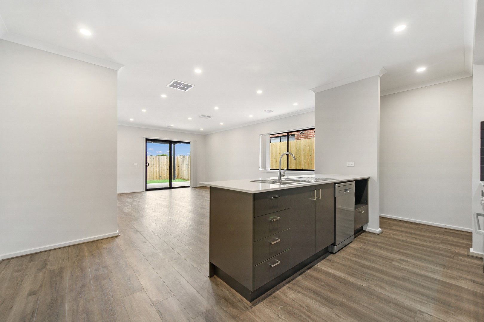 65 Crown Drive, Fraser Rise, VIC 3336, Fraser Rise - Thumbnail 3