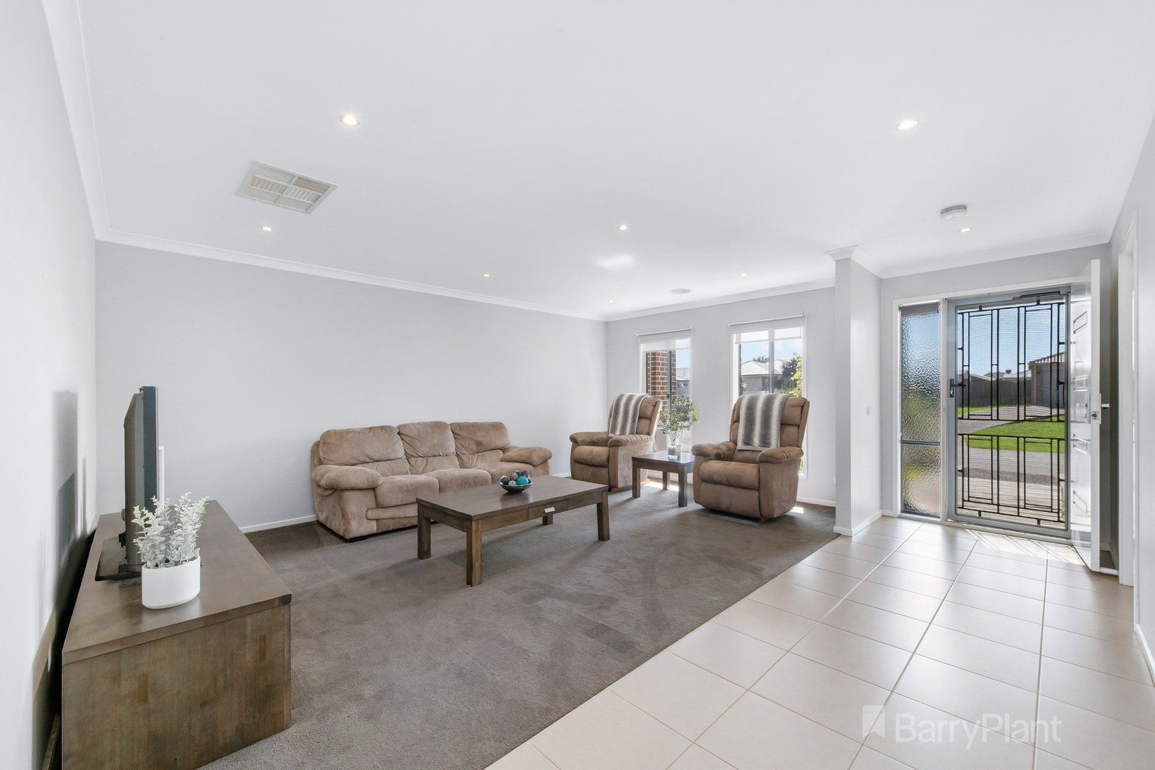 65 Dalray Crescent, Kurunjang, VIC 3337, Kurunjang - Thumbnail 3