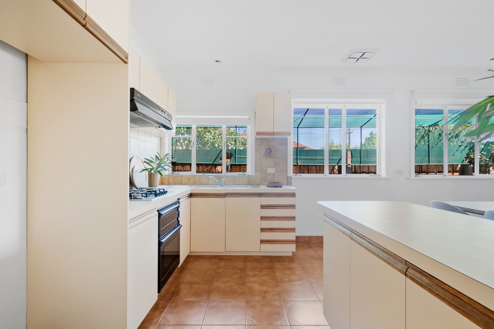 65 Glasgow Avenue, Reservoir, VIC 3073, Reservoir - Thumbnail 4