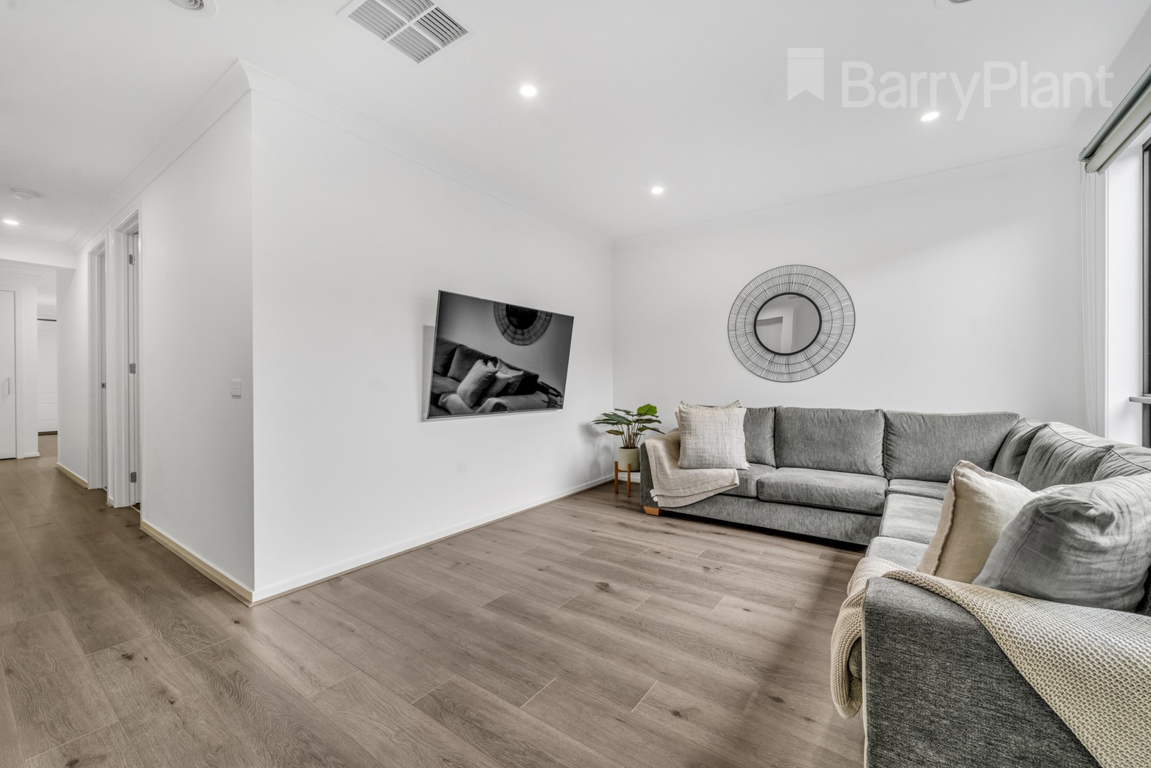 65 Gossia Avenue, Craigieburn, VIC 3064, Craigieburn - Thumbnail 6