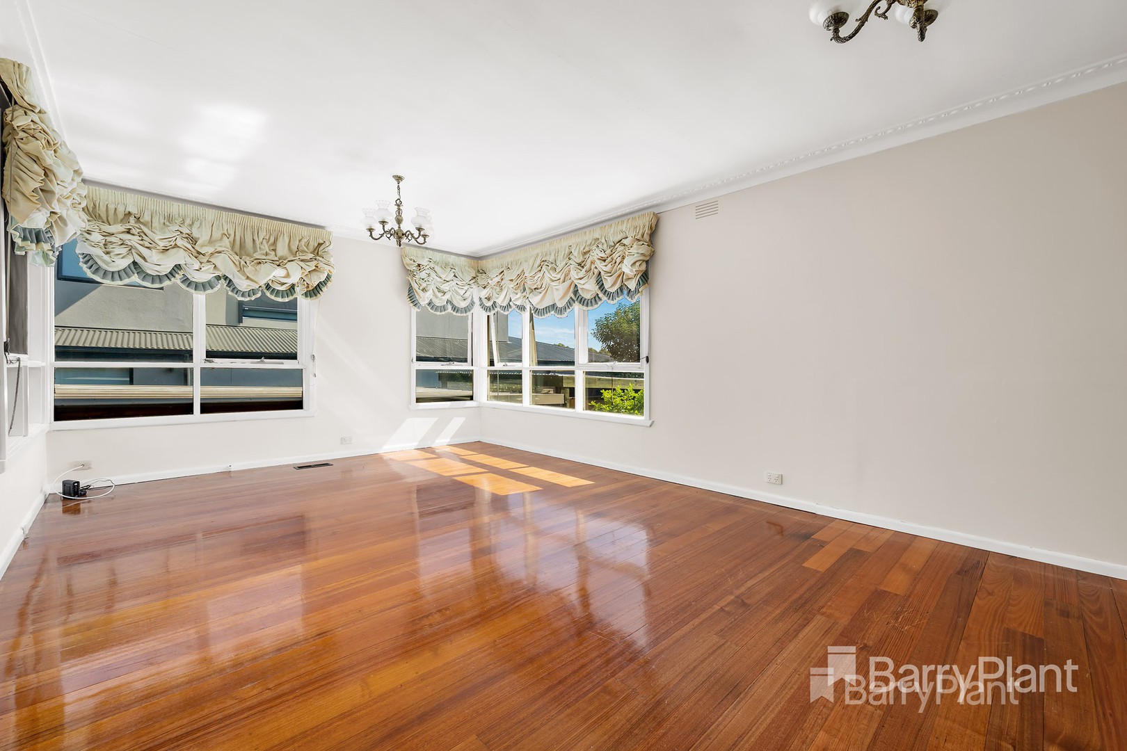 65 Harold  Street, Bulleen, VIC 3105, Bulleen - Thumbnail 2