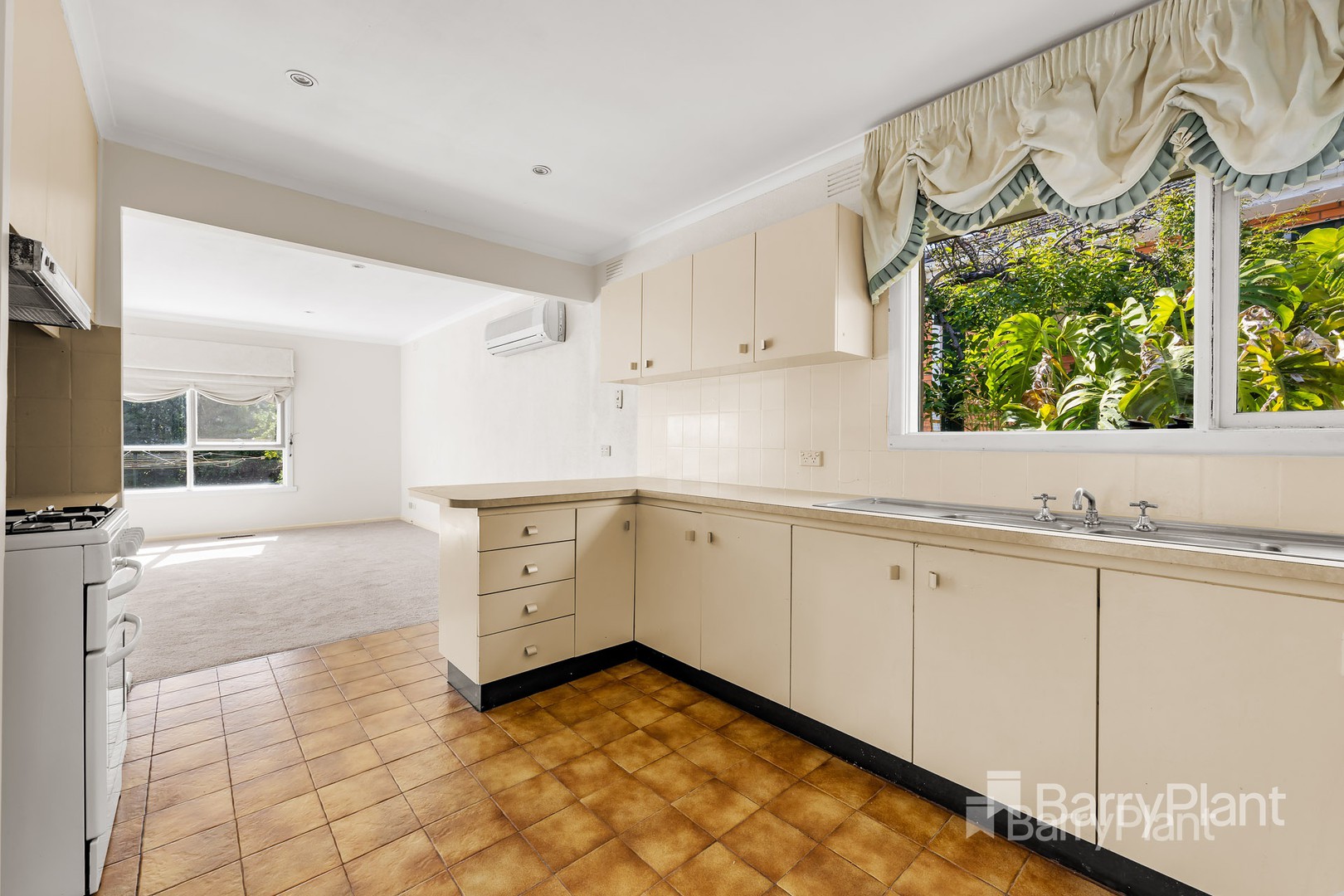 65 Harold  Street, Bulleen, VIC 3105, Bulleen - Thumbnail 4