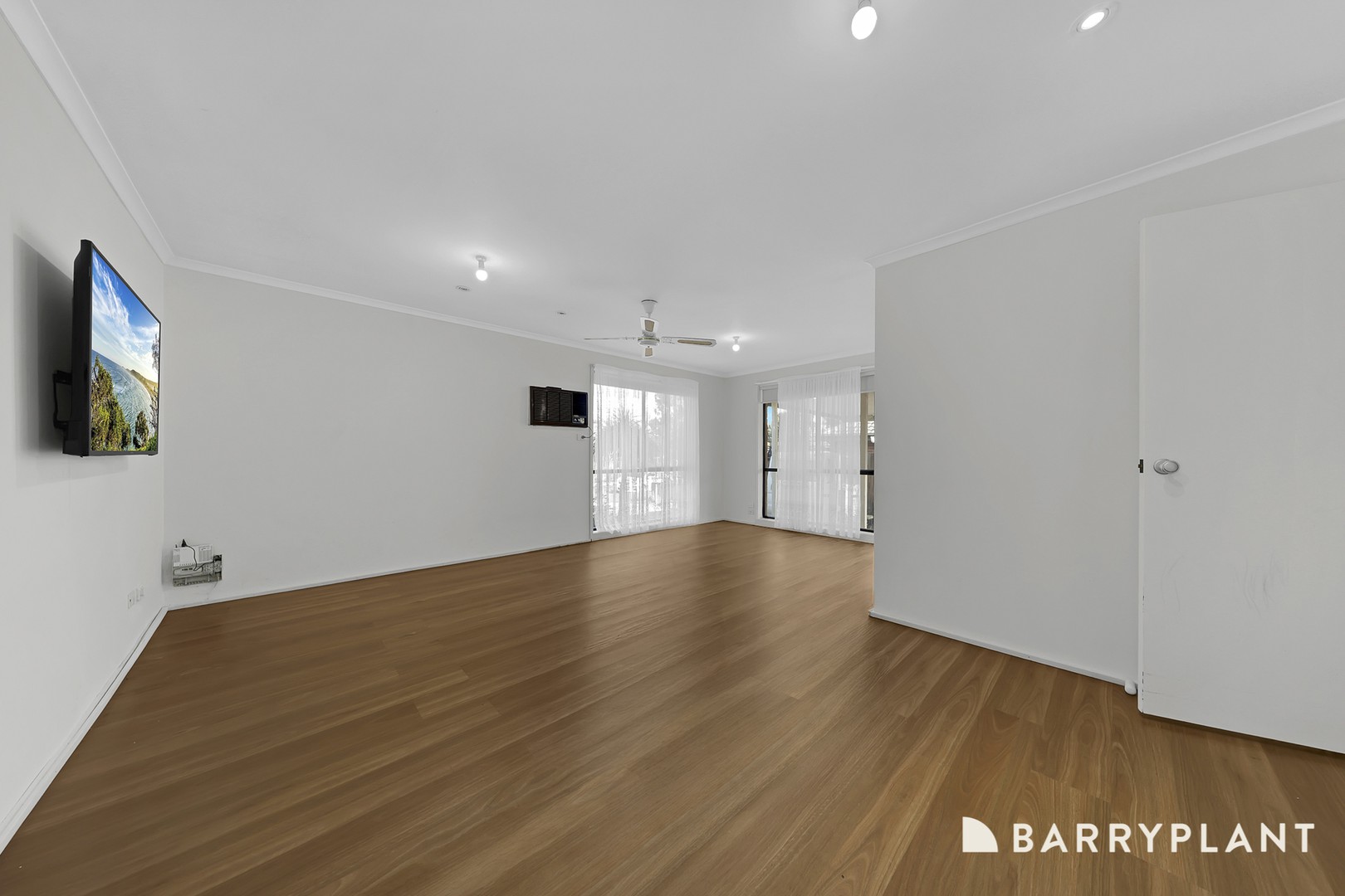65 Hinkler Drive, Mill Park, VIC 3082 - Thumbnail 2 - 17/09/2026