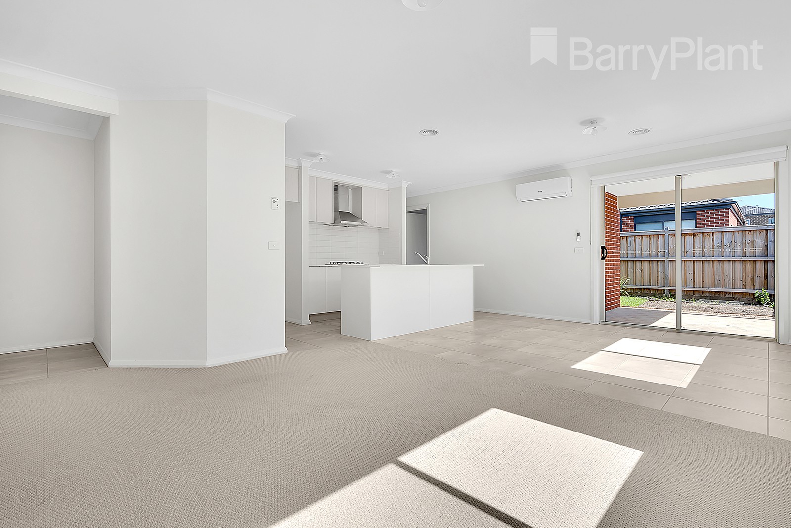 65 Kennedy Parade, Roxburgh Park, VIC 3064, Roxburgh Park - Thumbnail 4