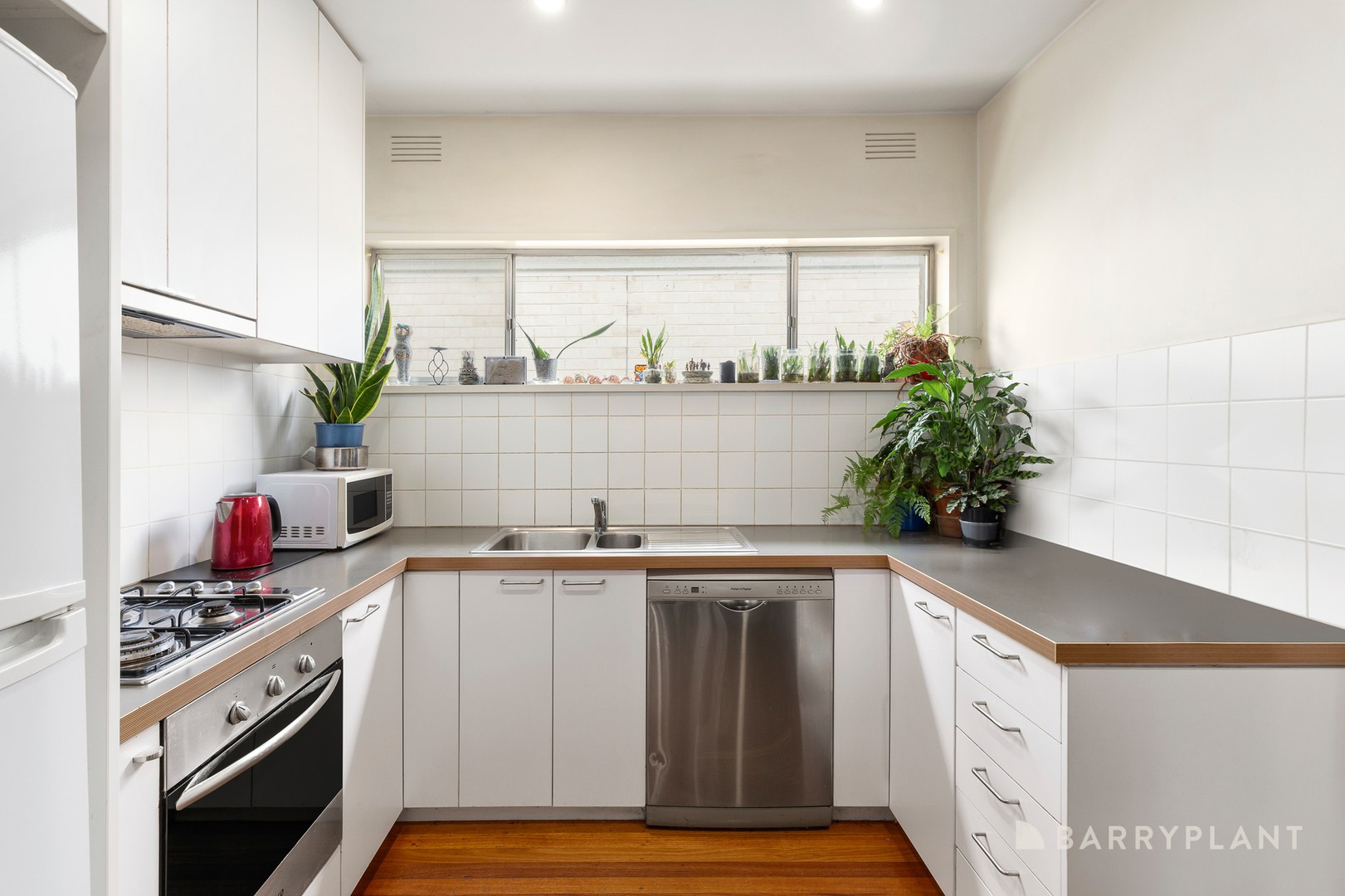 65 Kirkwood Avenue, Seaford, VIC 3198, Seaford - Thumbnail 5