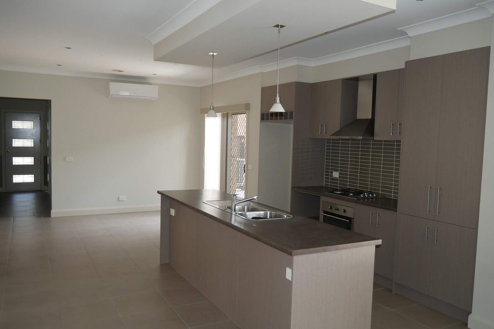 65 Lakewood Boulevard, Melton, VIC 3337, Melton - Thumbnail 7