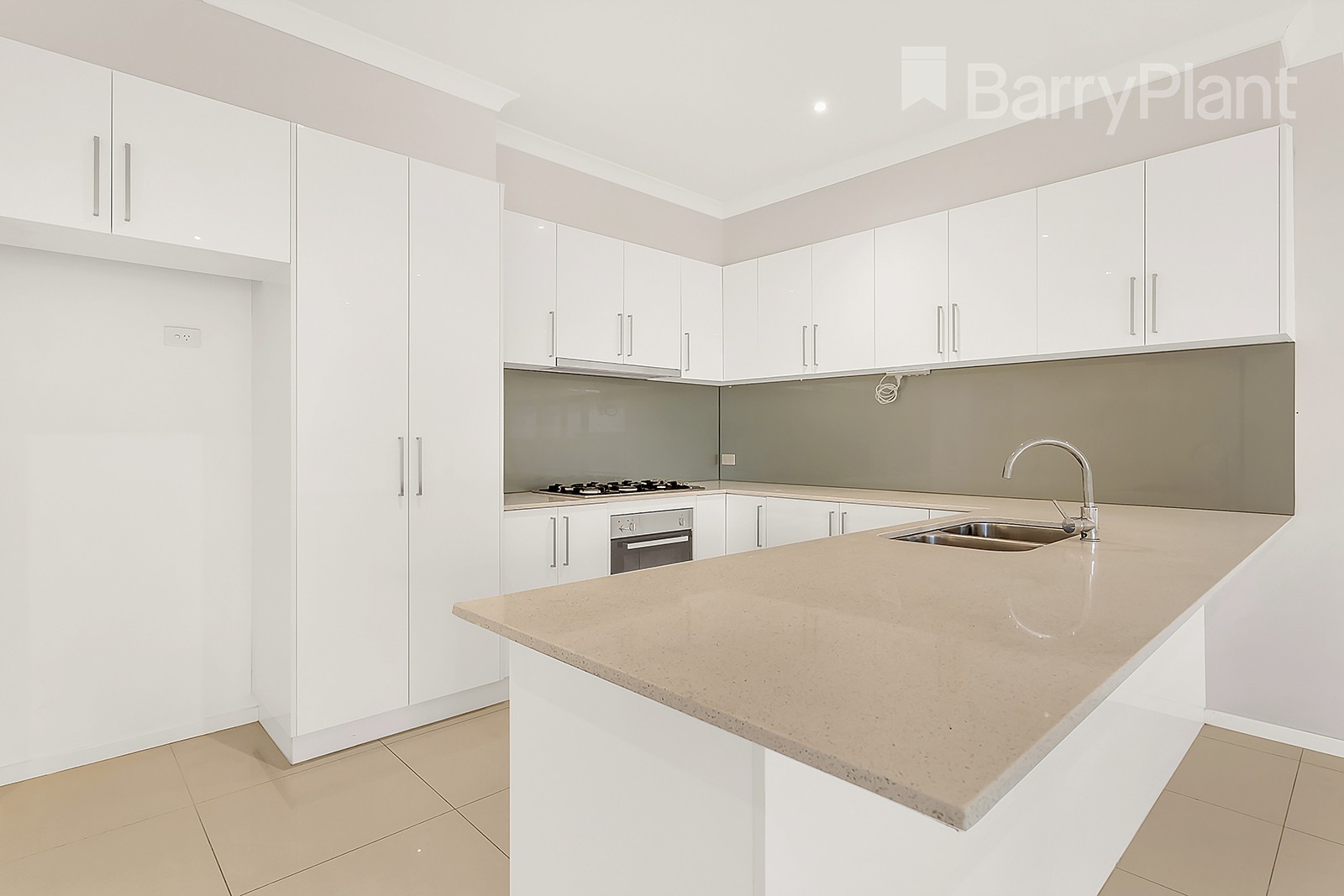 65 Lygon Drive, Craigieburn, VIC 3064, Craigieburn - Thumbnail 2