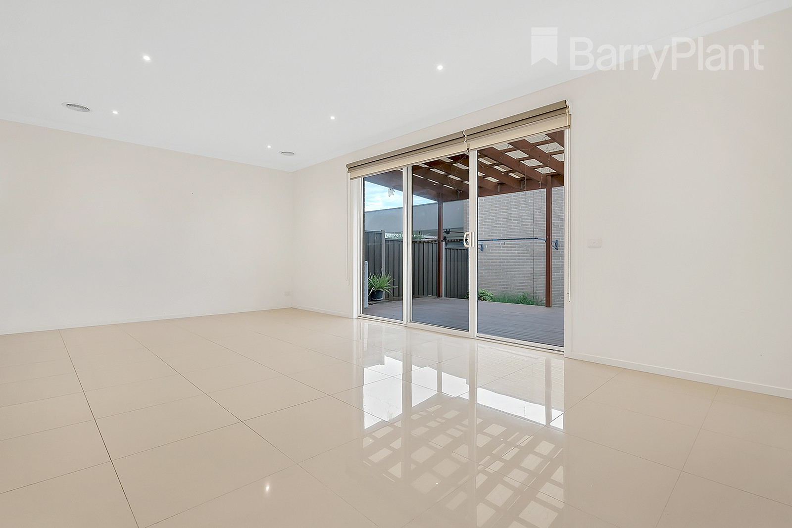 65 Lygon Drive, Craigieburn, VIC 3064, Craigieburn - Thumbnail 5