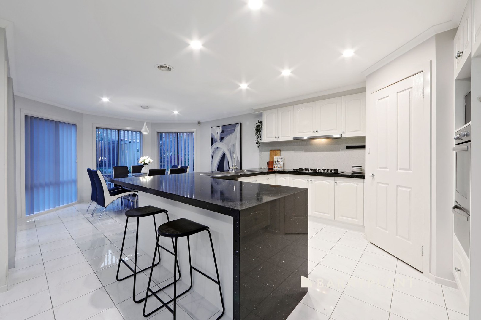 65 Michele Drive, Scoresby, VIC 3179 - Thumbnail 2 - 04/06/2025