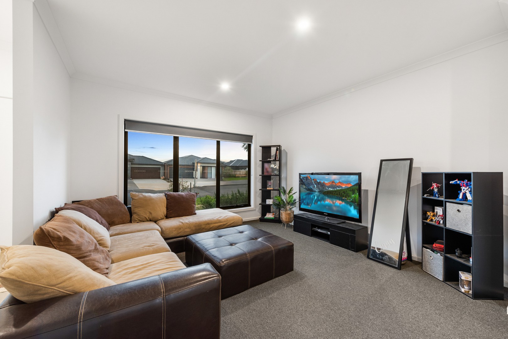 65 Normanby Boulevard, Deanside, VIC 3336, Deanside - Thumbnail 2