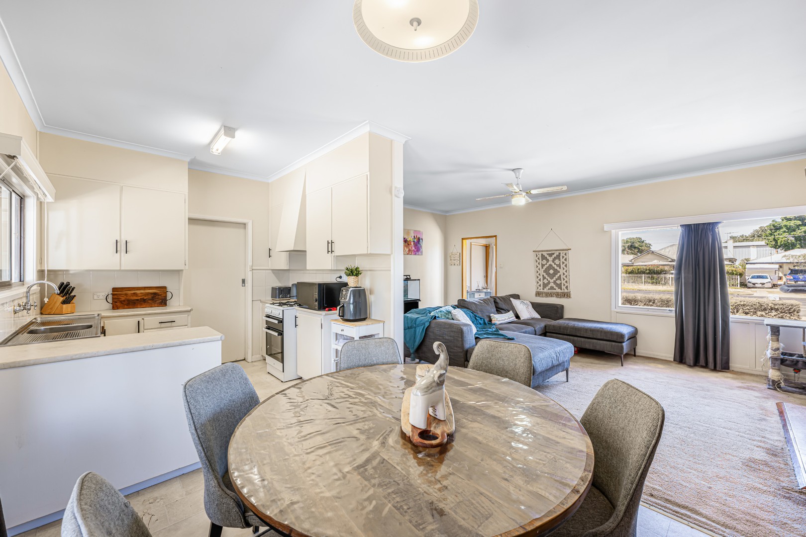 65 Tenth Street, Mildura, VIC 3500 - Thumbnail 2 - 04/12/2025