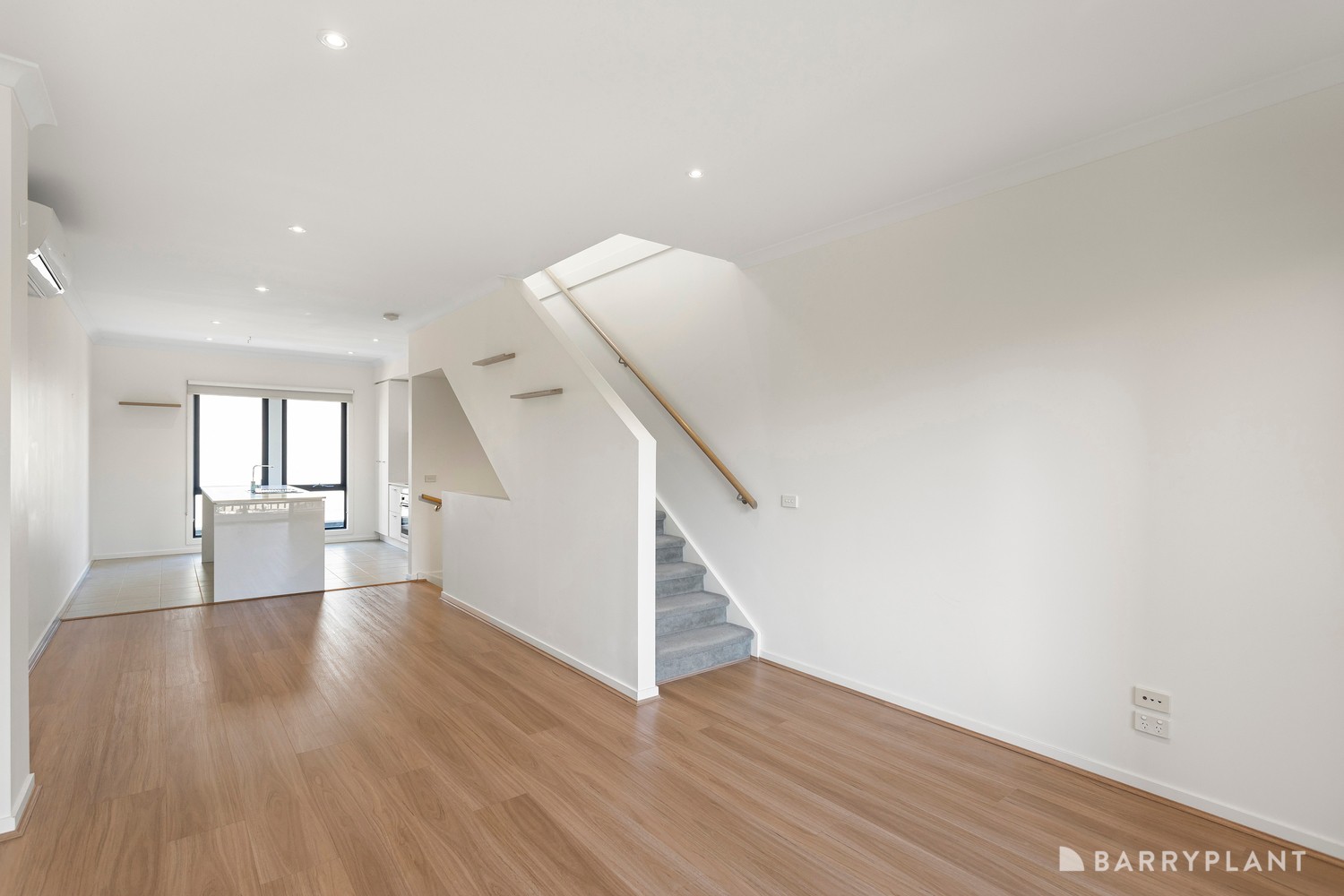 65 Ulmara Pkwy, Maidstone, VIC 3012 - Thumbnail 2 - 08/01/2025