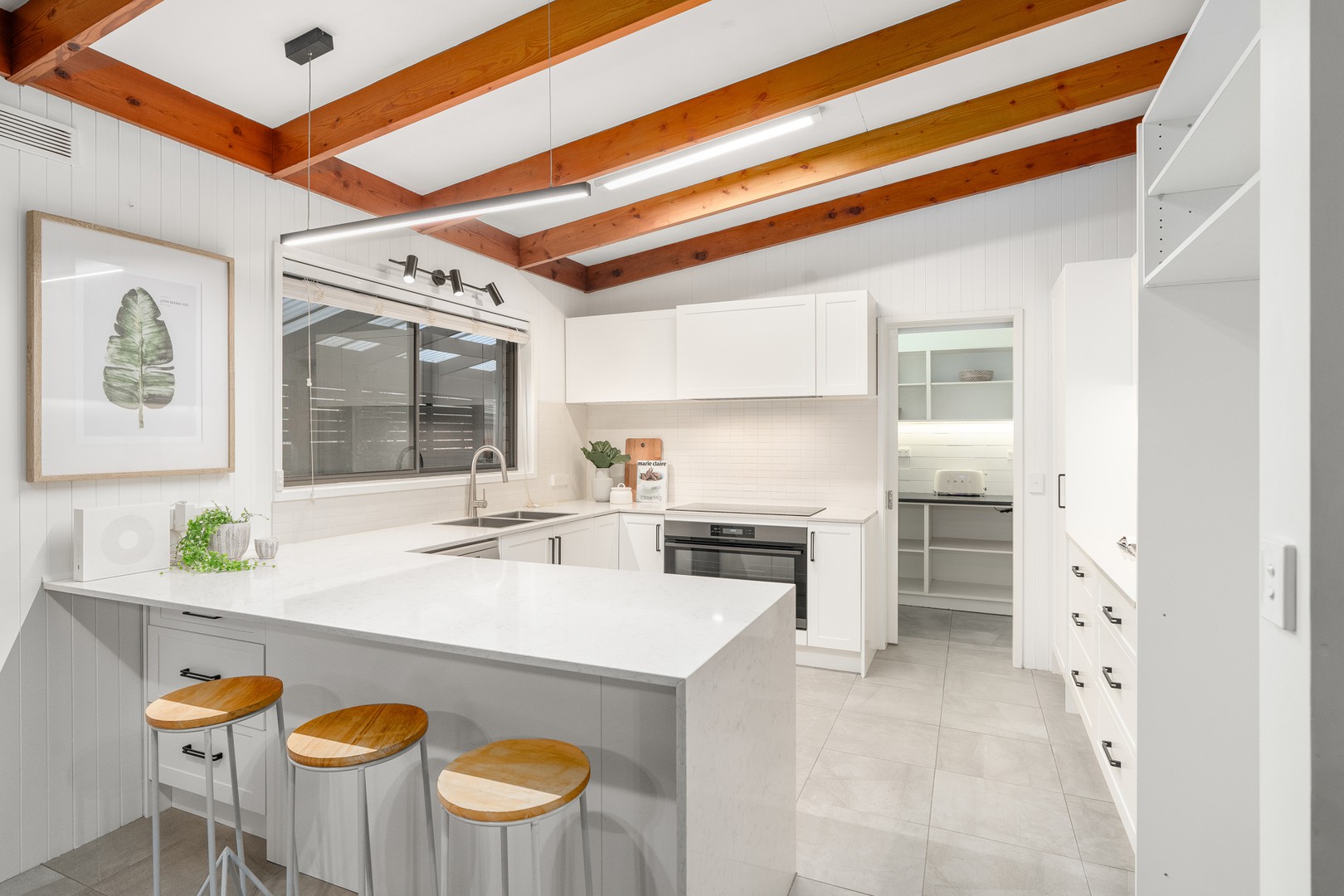 65 Wingarra Drive, Grovedale, VIC 3216 - Thumbnail 2 - 10/02/2025