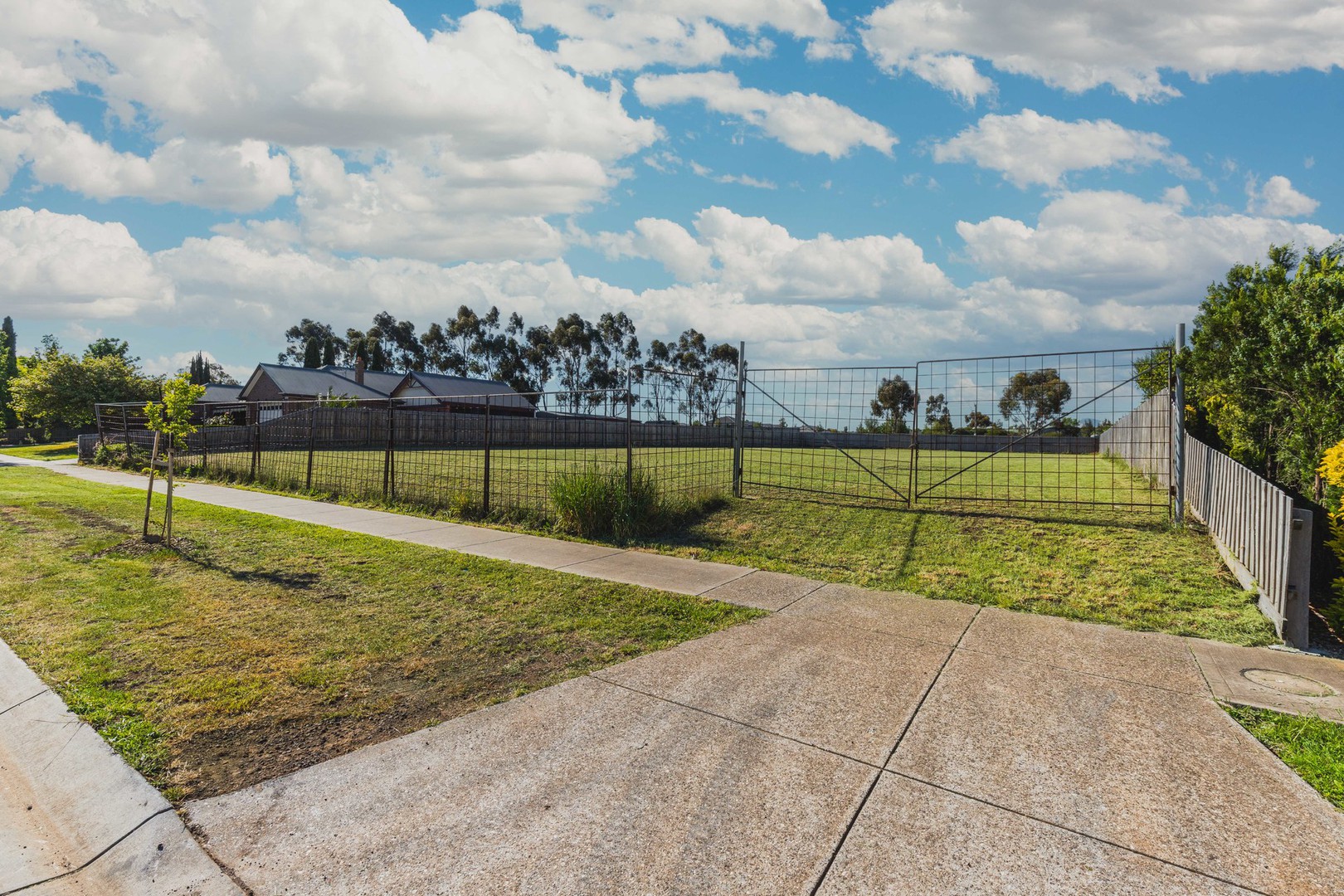 66 Castlewellan Boulevard, Hillside, VIC 3037, Hillside - Thumbnail 5